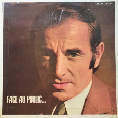 Face Au Public...