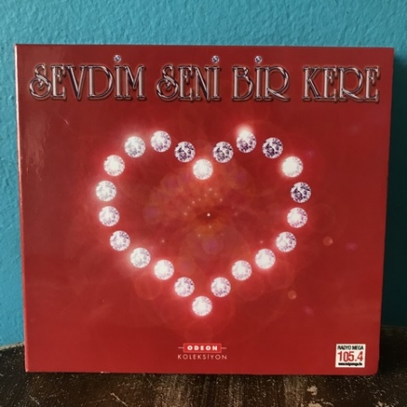 Sevdim Seni Bir Kere