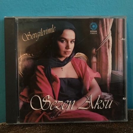 Sevgilerimle - Sarı Bandrol